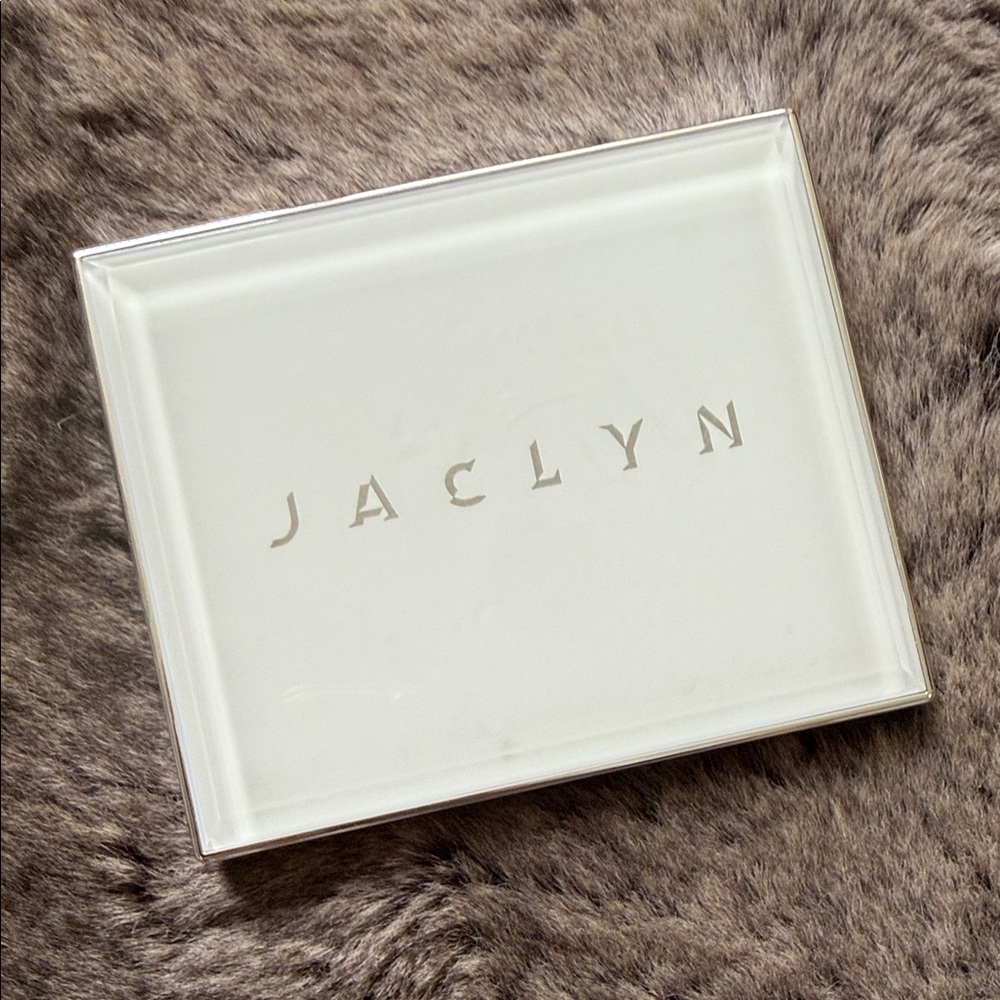 Jaclyn Hill face pallet